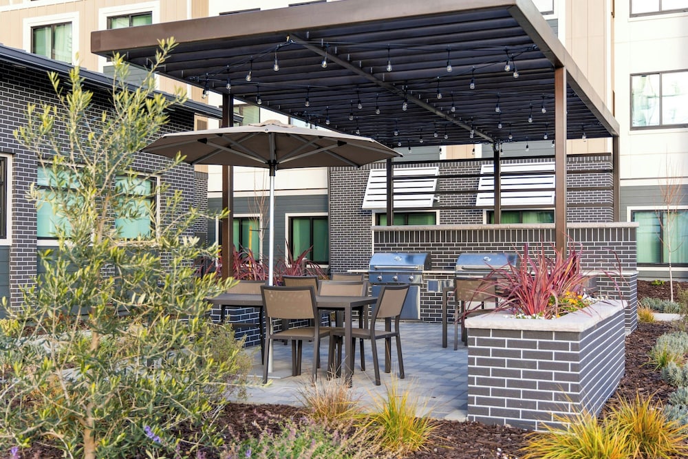Residence Inn Novato Sonoma 4/42