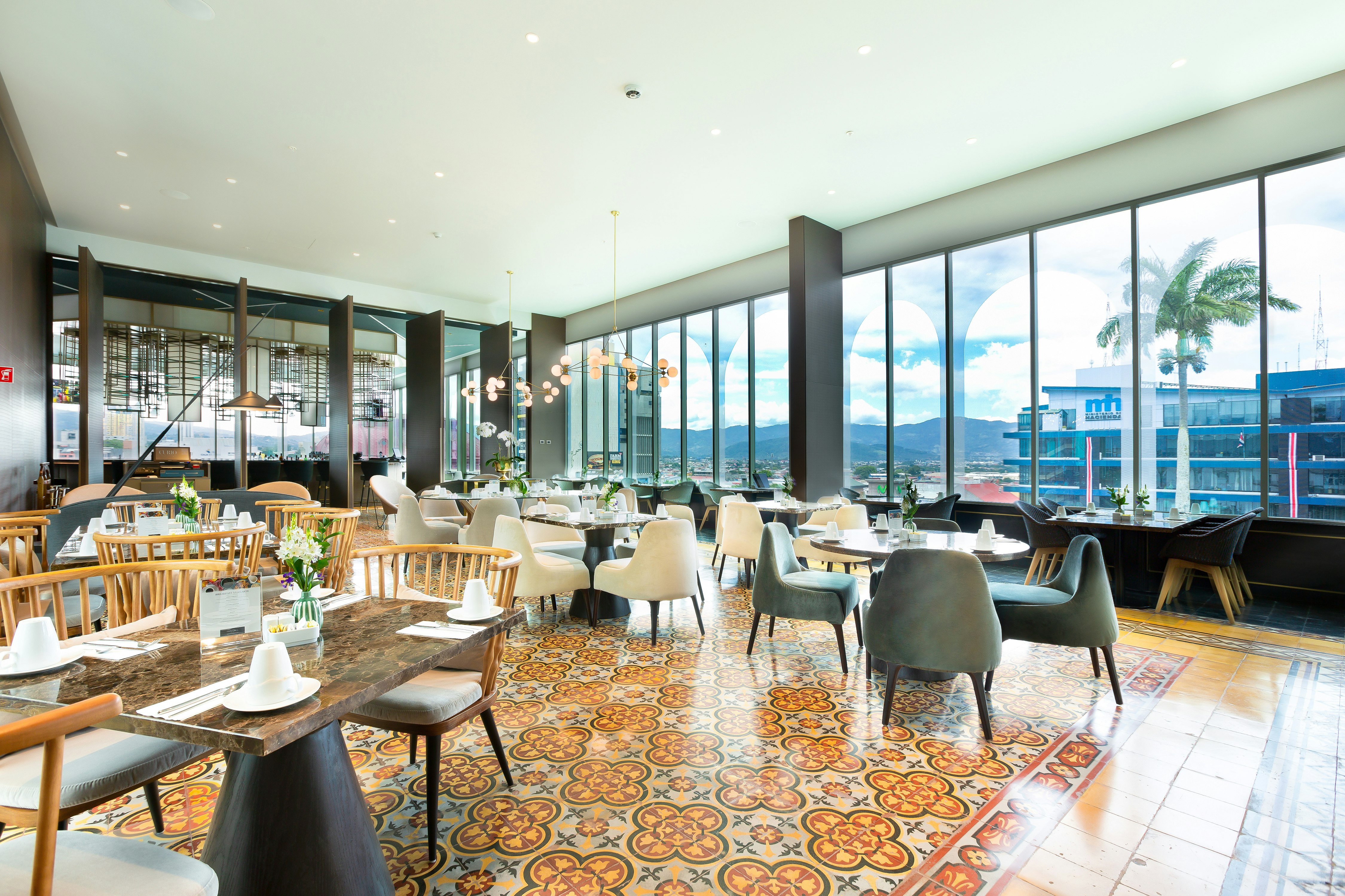Gran Hotel Costa Rica Curio Collection by Hilton 40/48