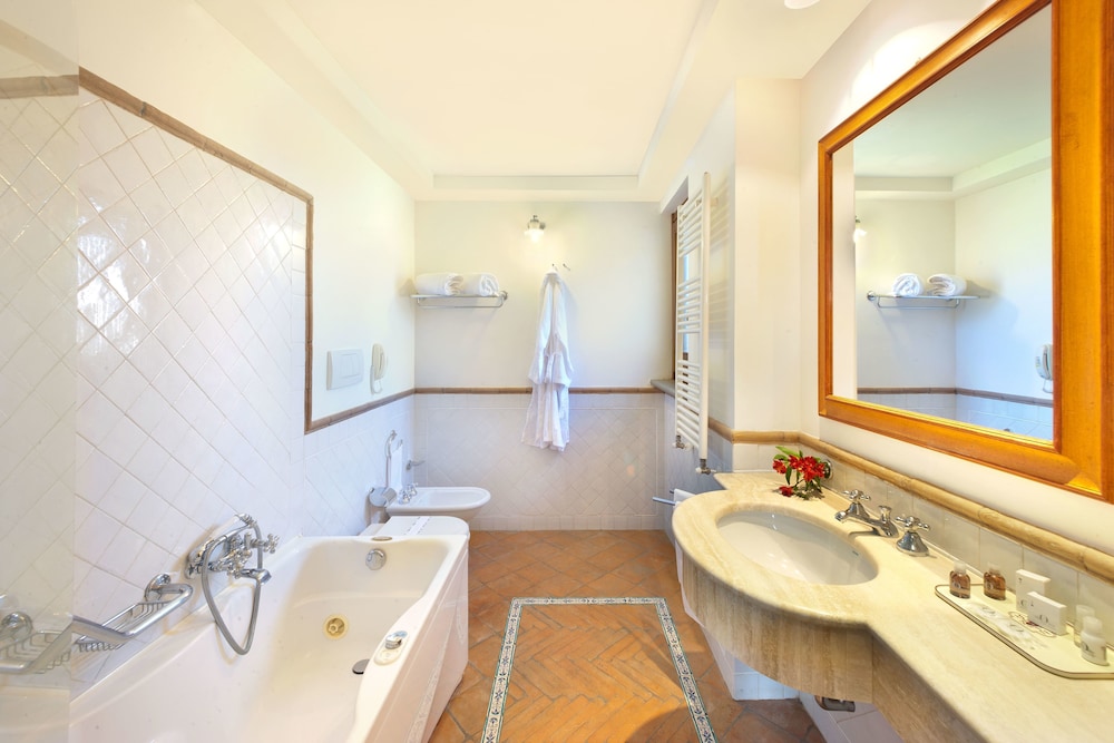Relais Il Canalicchio 46/50