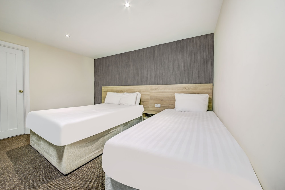 OYO 24 Sussex London Paddington 37/65