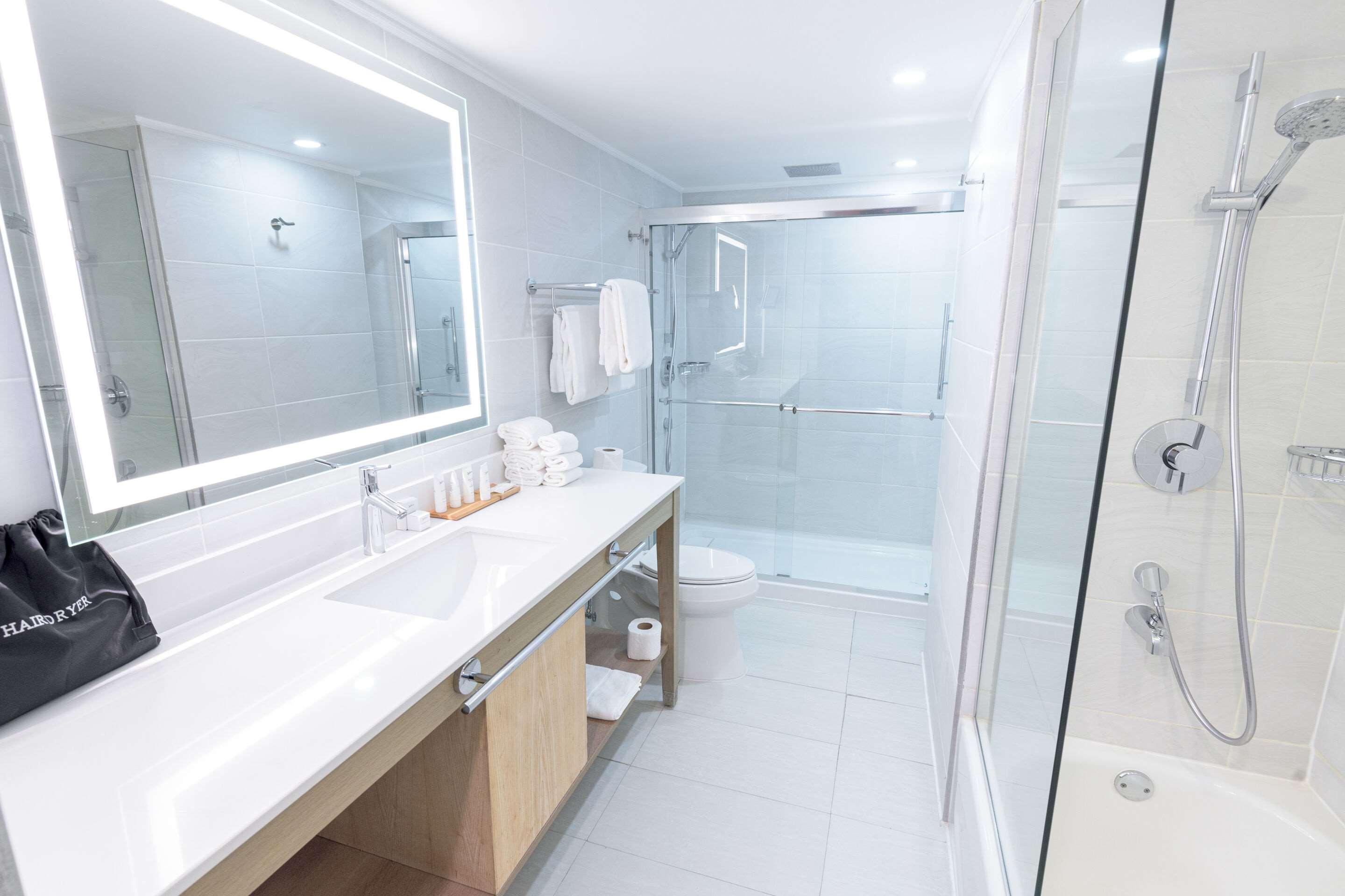 جناح بسرير كينج، Radisson Hotel Trinidad 4/4