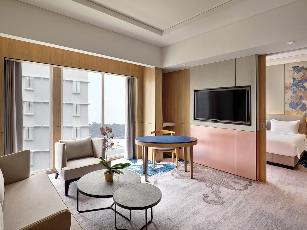 Mercure Samarinda 50/75