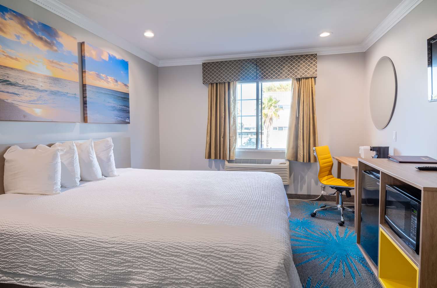 Days Inn by Wyndham Santa Monica 18/45