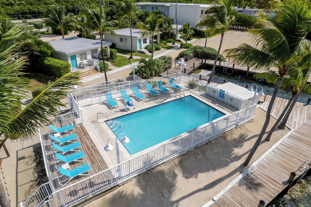 Fisher Inn Resort & Marina 59/66
