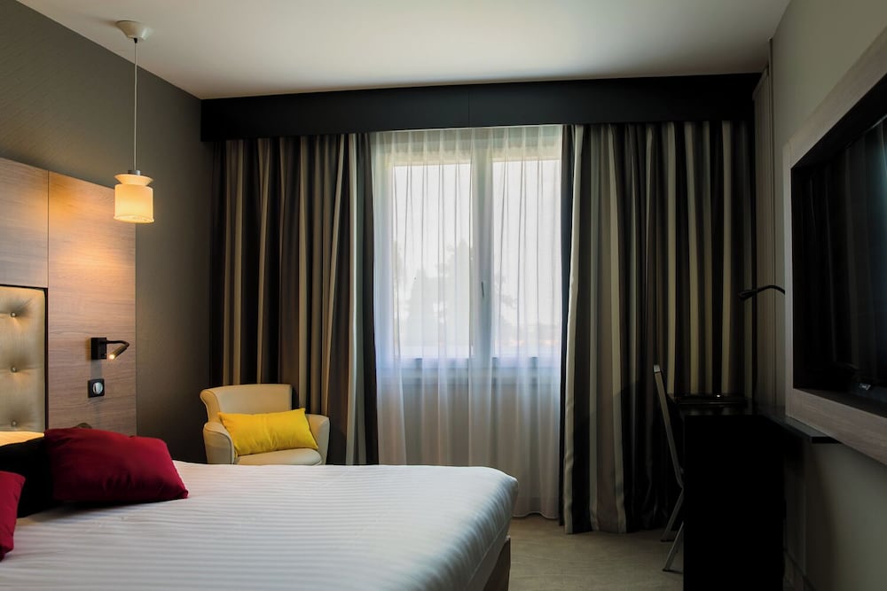 Hotel Le Rabelais 15/55