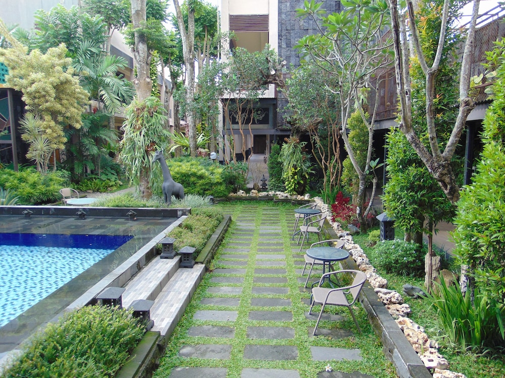Savita Garden Inn 12/44