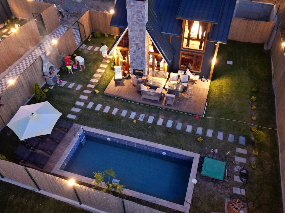 Mayan Bungalows 2/42