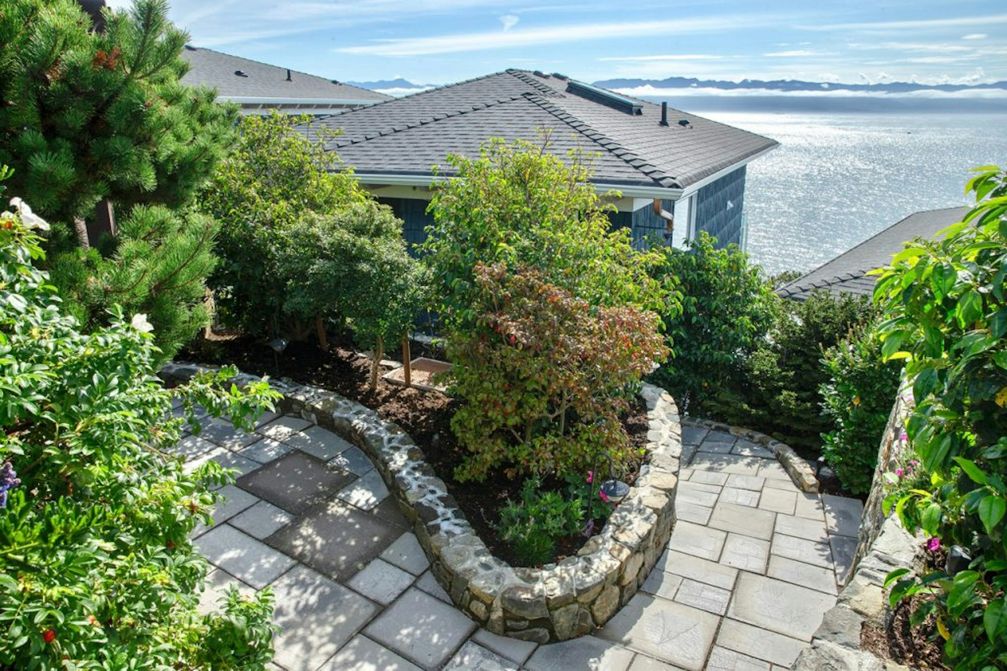 SookePoint Ocean Cottage Resort 19/21