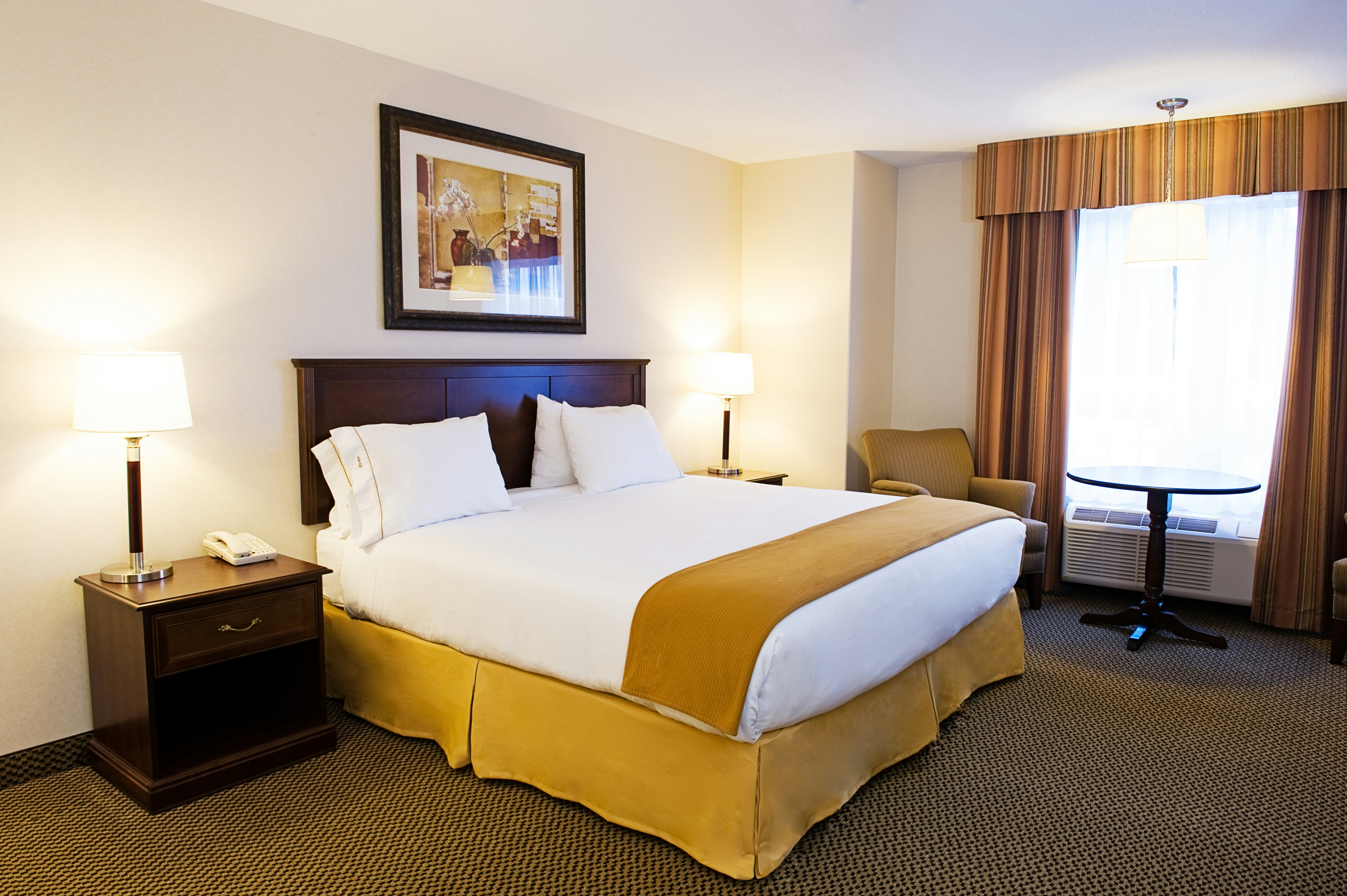Holiday Inn Express Suites Slave Lake 32/69