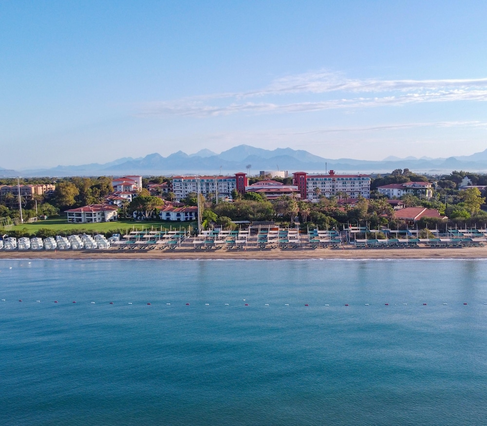 Belconti Resort Hotel 82/87