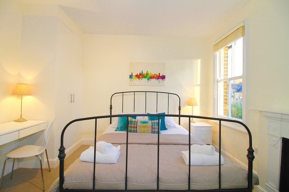 Noa Residence 11/24