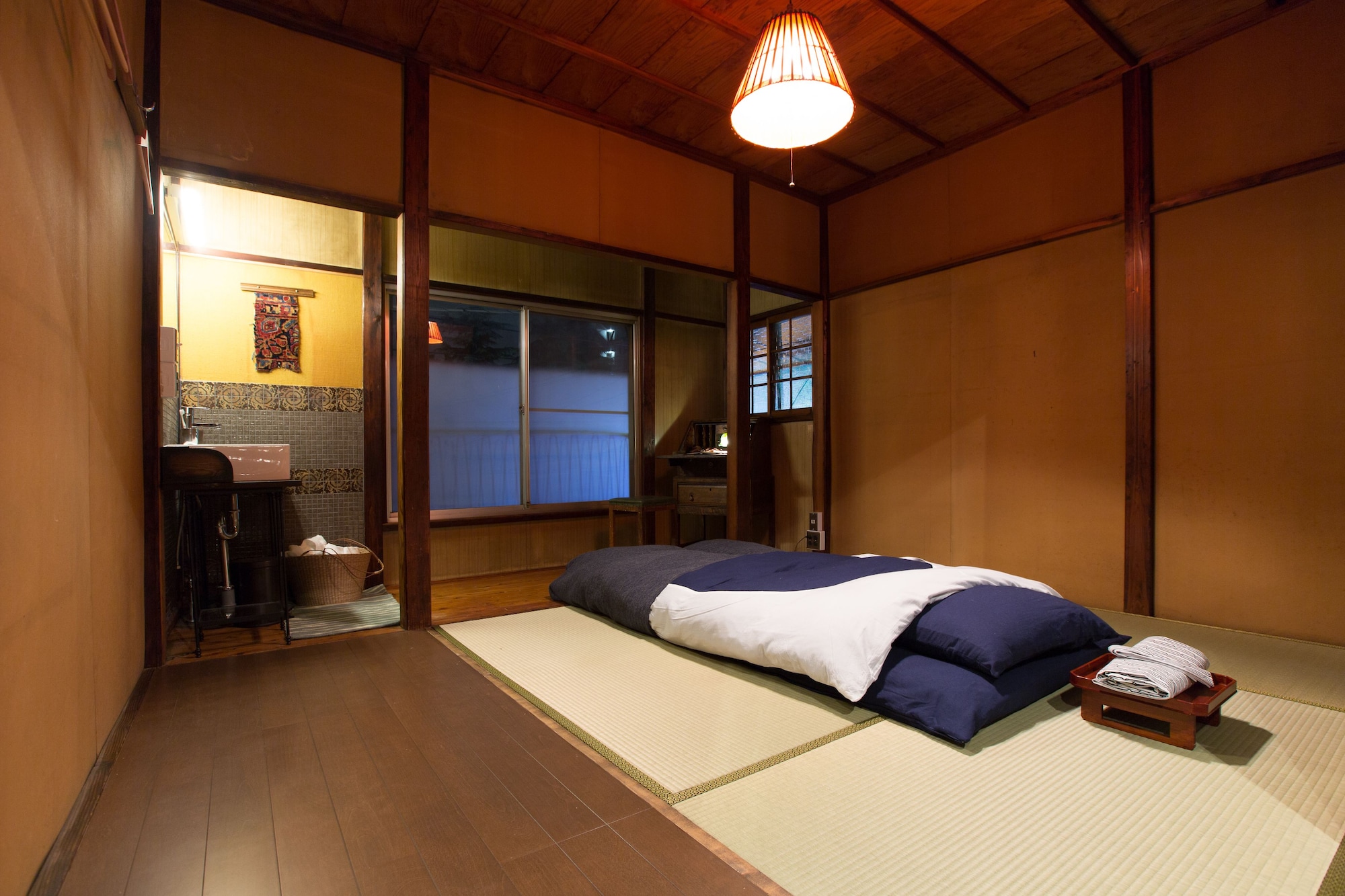 2 BEDROOMS, TRADITIONAL, HOUSE