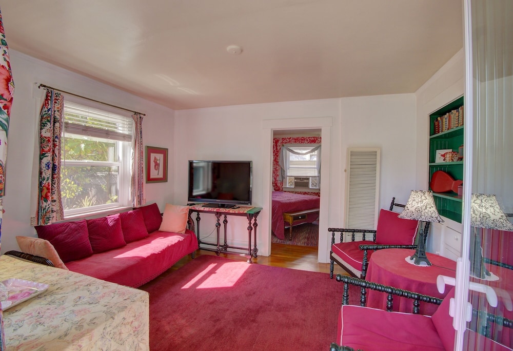Secret Garden Inn 44/73