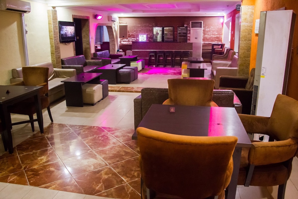 Modex Guest House 30/39