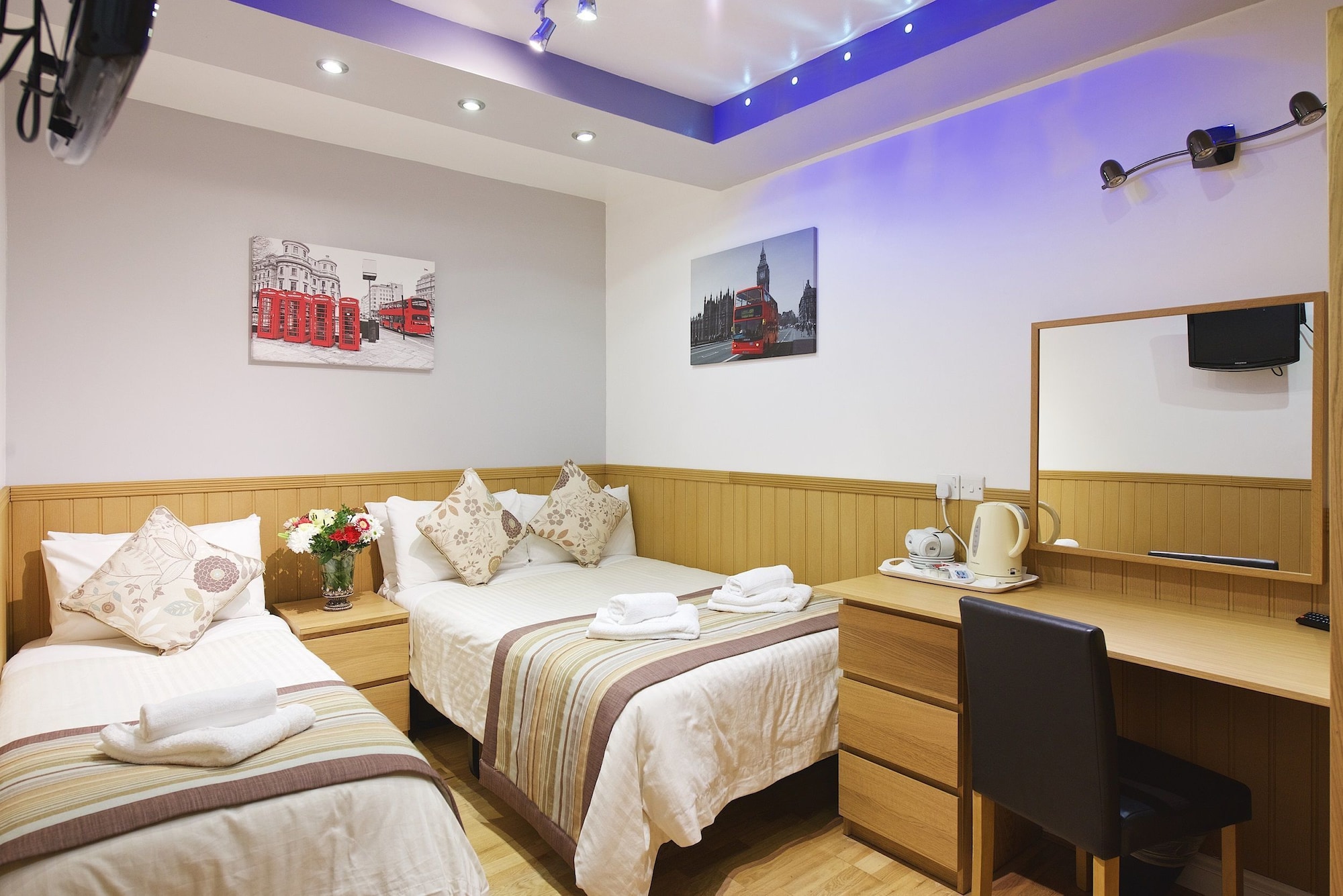 ROOM, TRIPLE