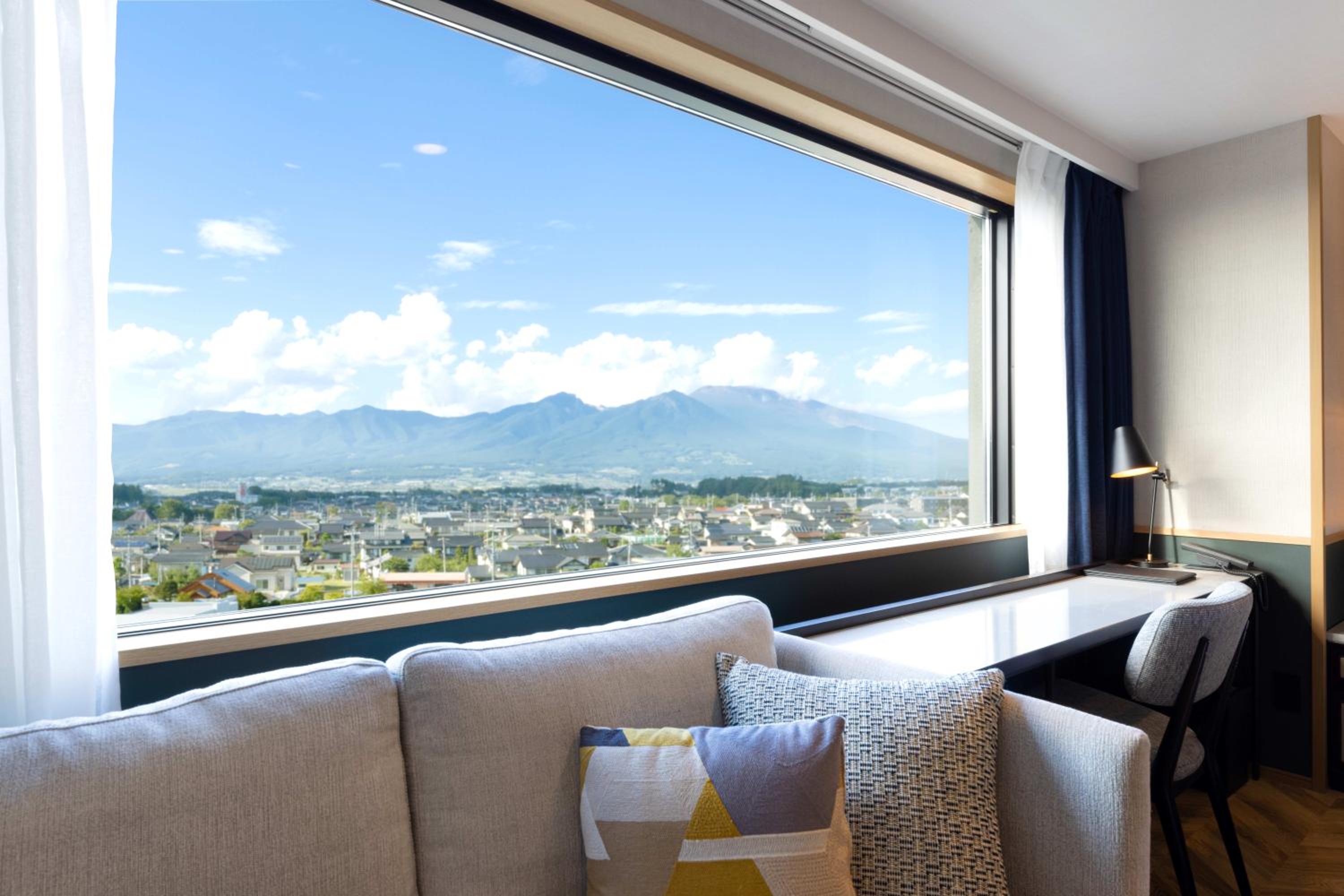 AQA Hotel Premium 26/38