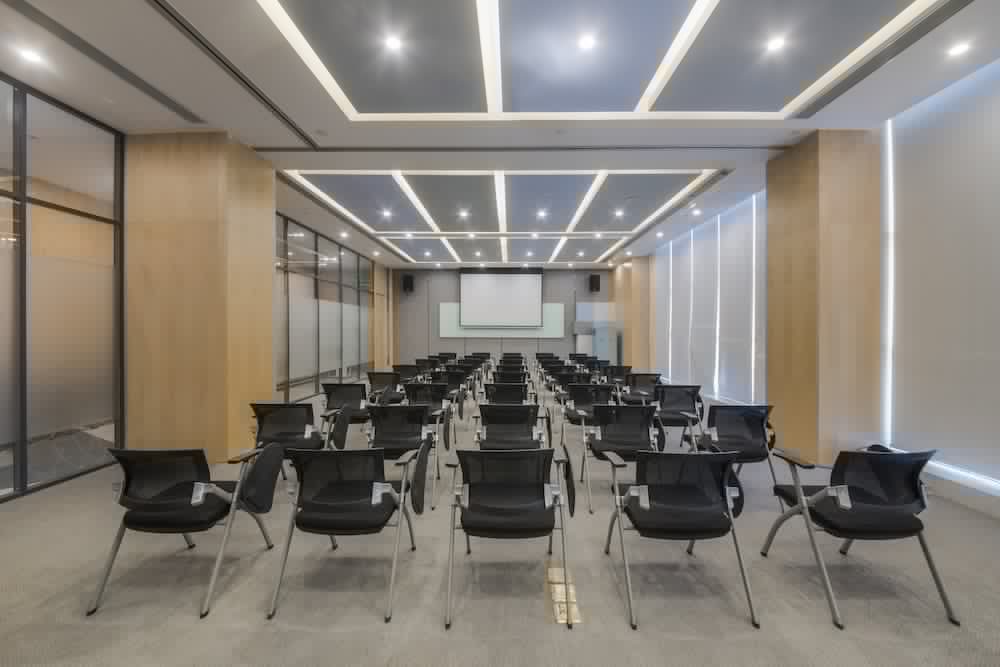 Holiday Inn Express Yantai Yeda 40/51