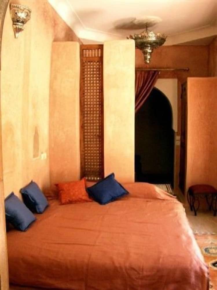 LA MAISON NOMADE 23/77