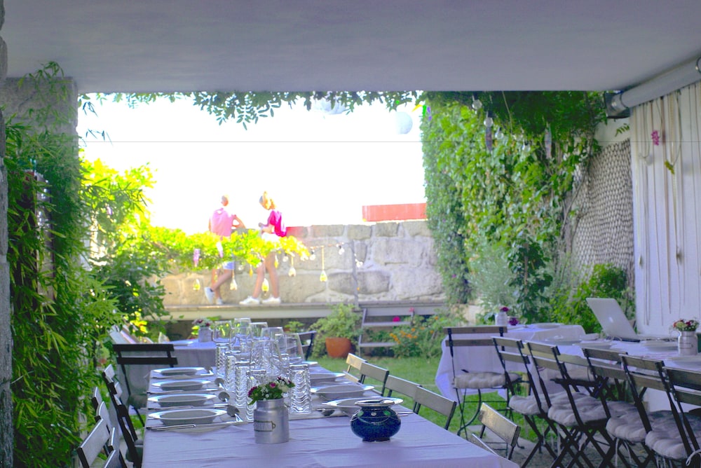 YOURS GUESTHOUSE PORTO 32/50