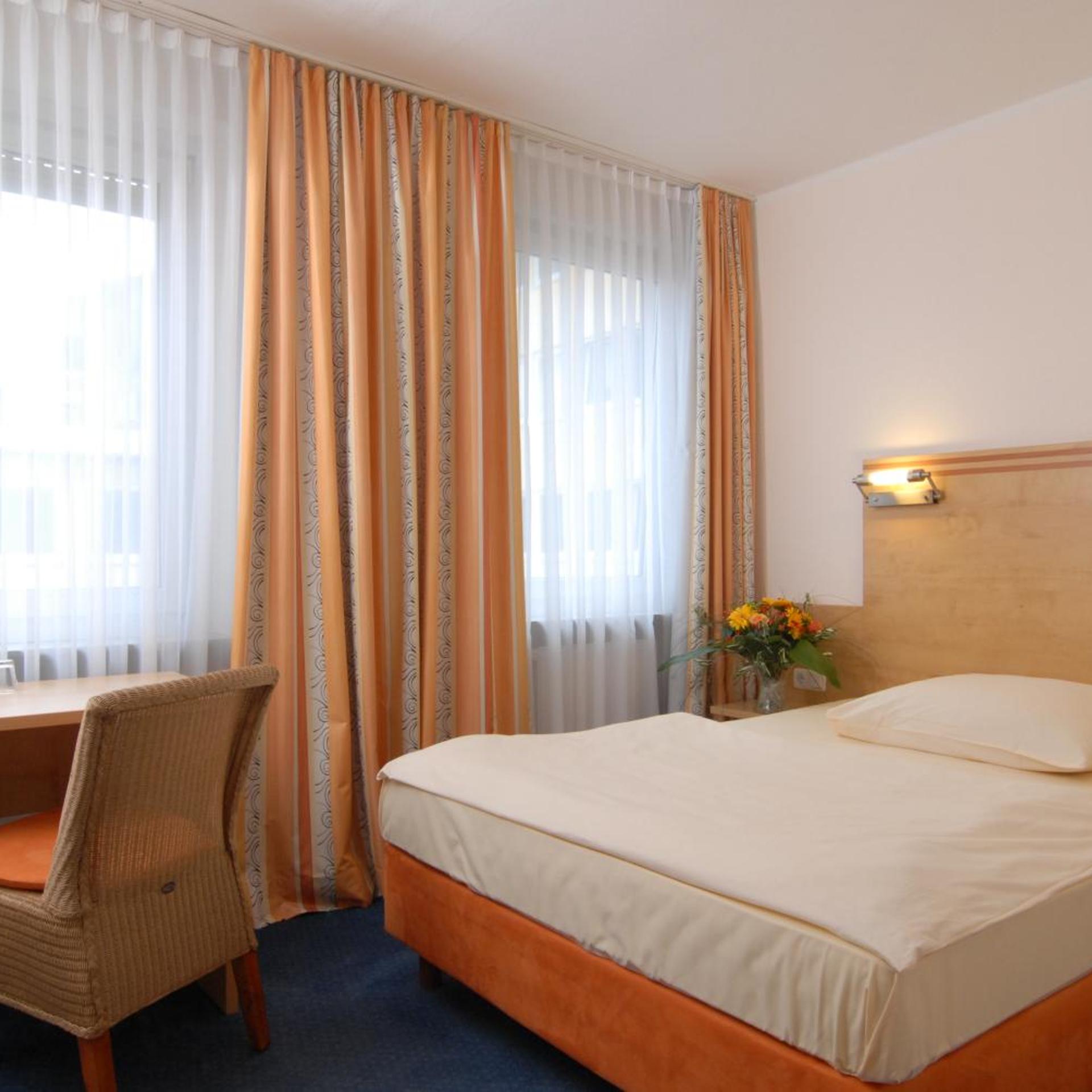 Room, Single