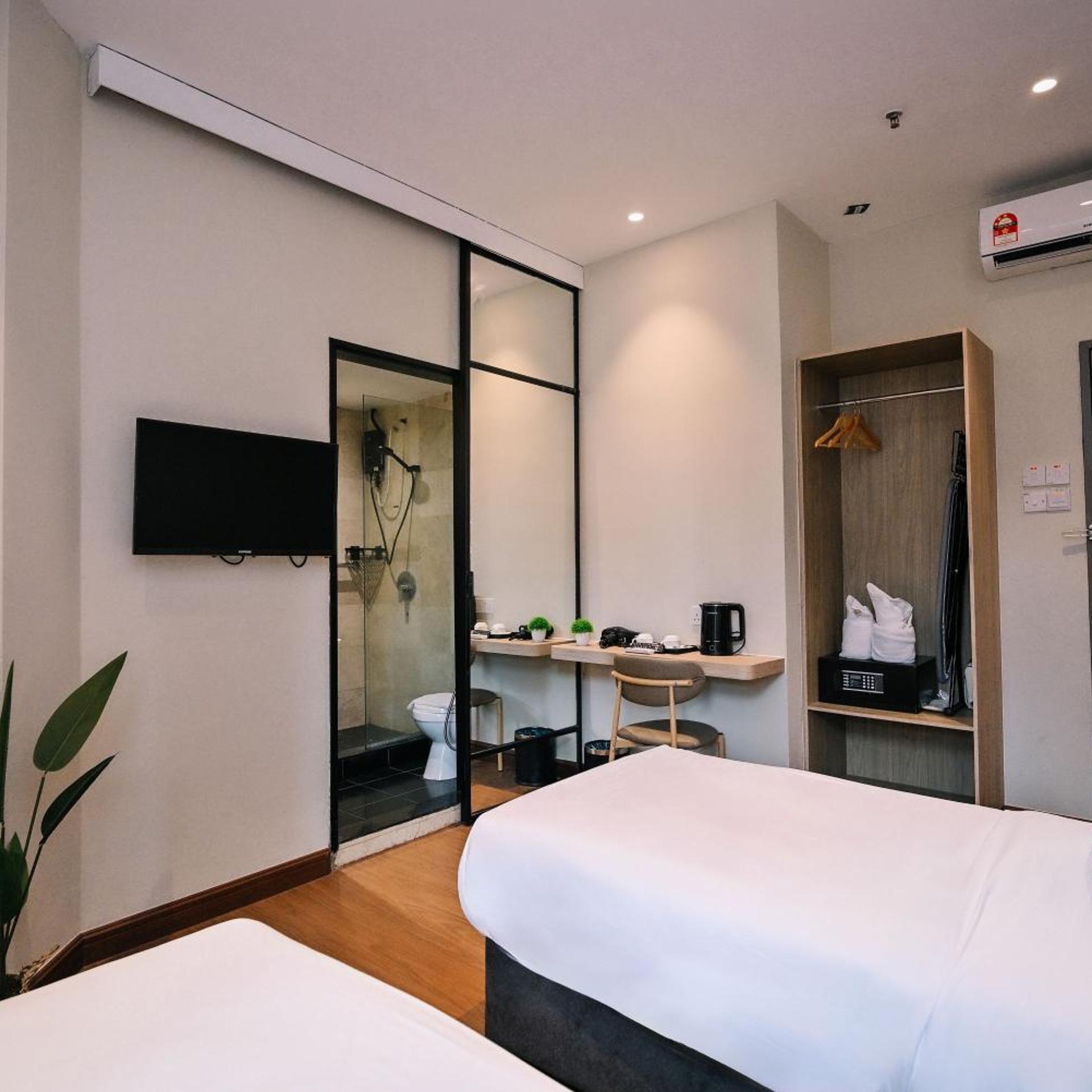 The Hulo Hotel & Gallery 27/59
