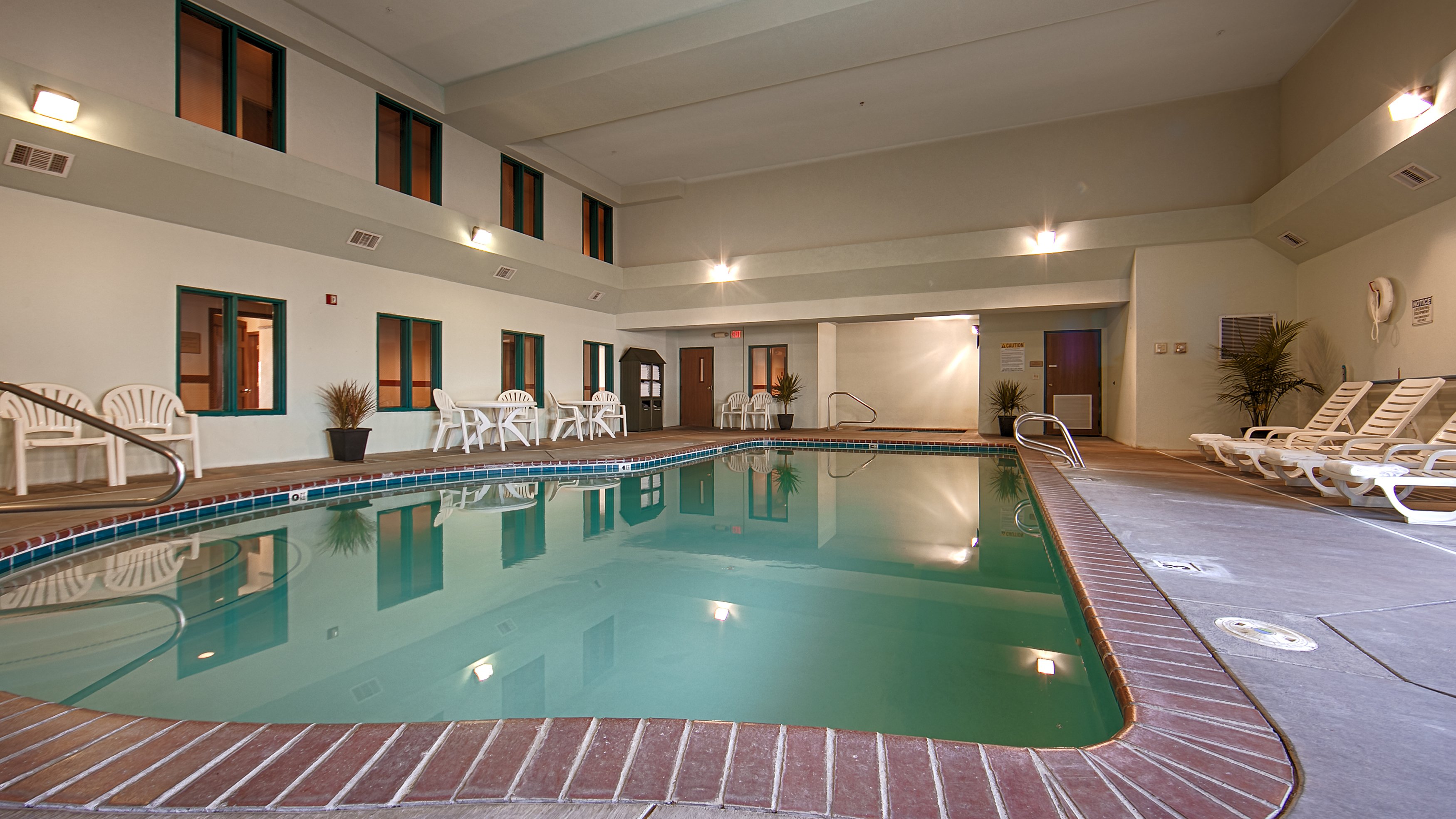 Best Western Desert Inn 24/50