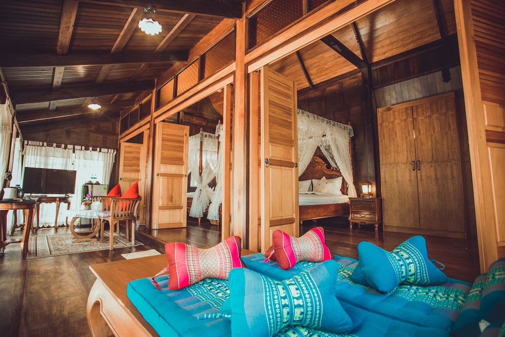 Sasitara Thai Villas 33/74