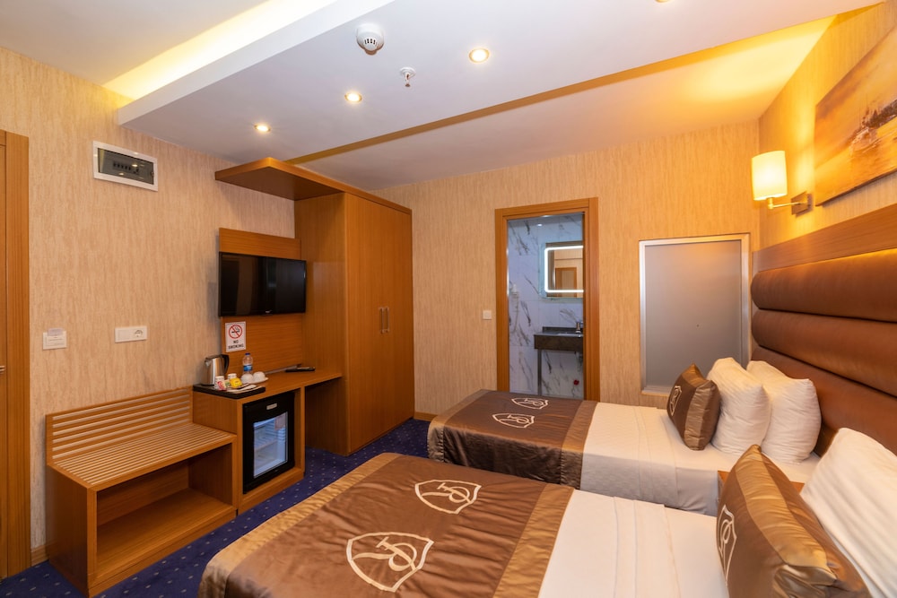 Regno Hotel 47/59