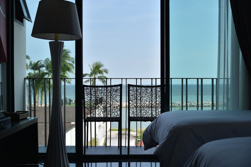 Eco Moment Beach Resort 17/27