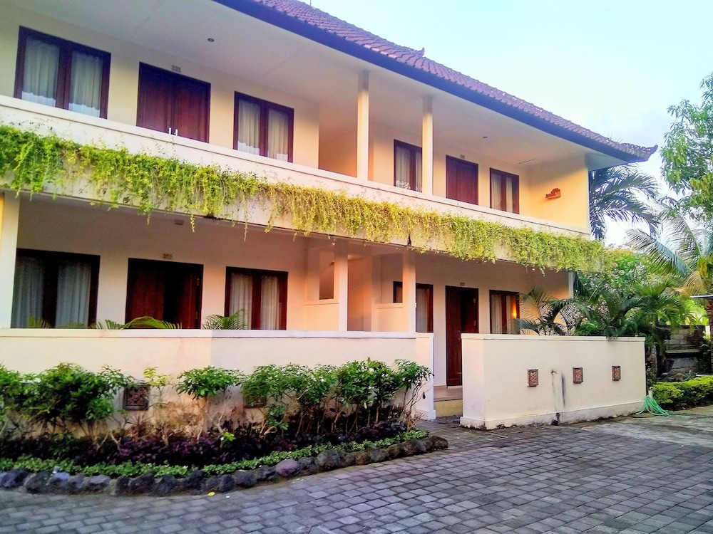 Nipuri Hotel 2/71