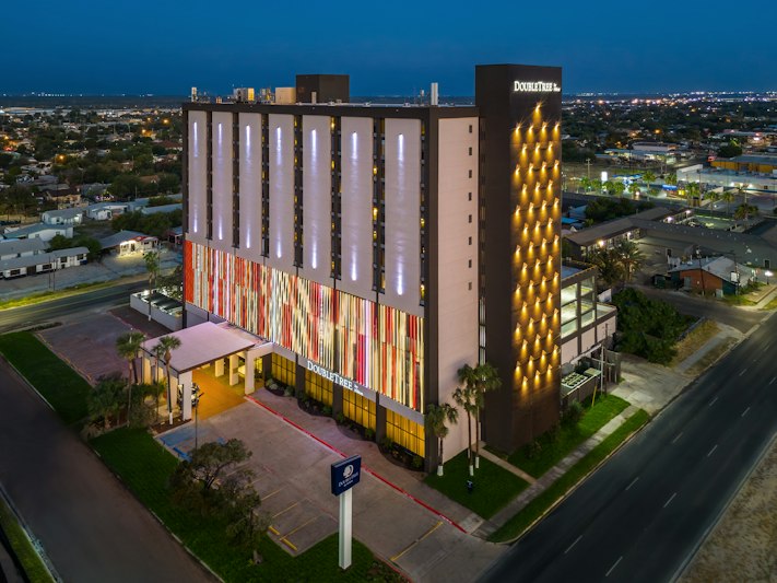 DoubleTree by Hilton Laredo 3/37