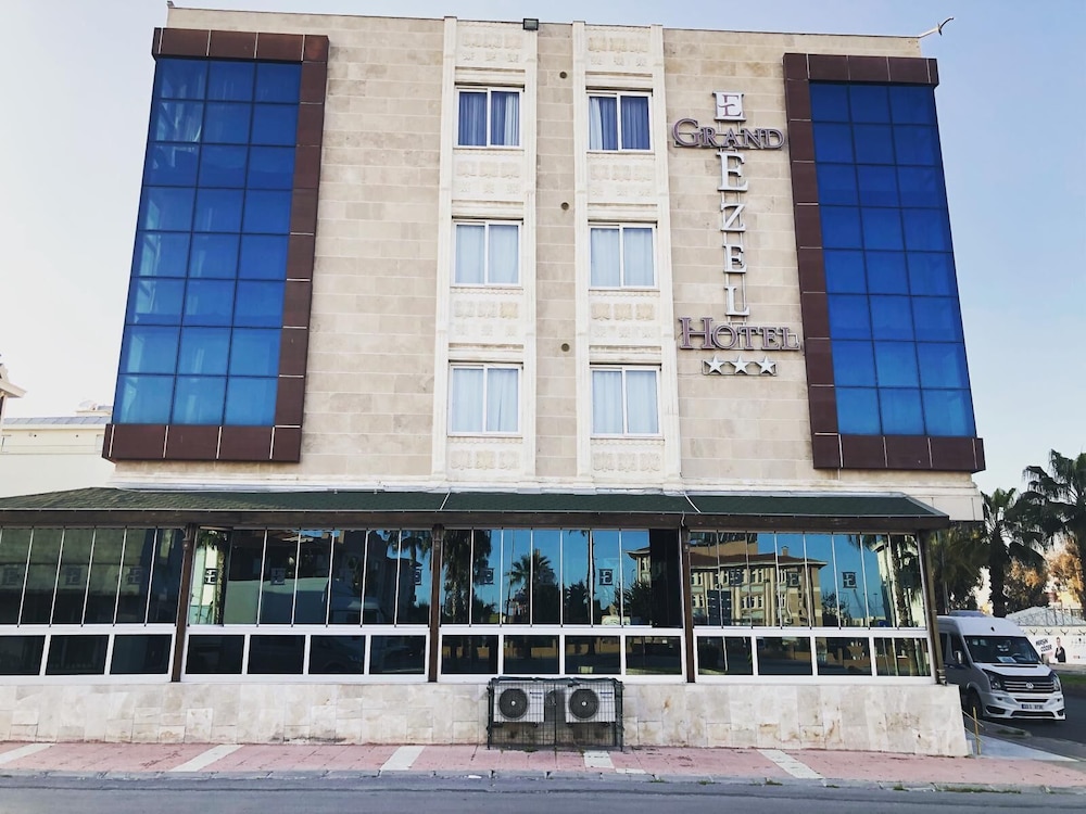 Grand Ezel Hotel 2/50