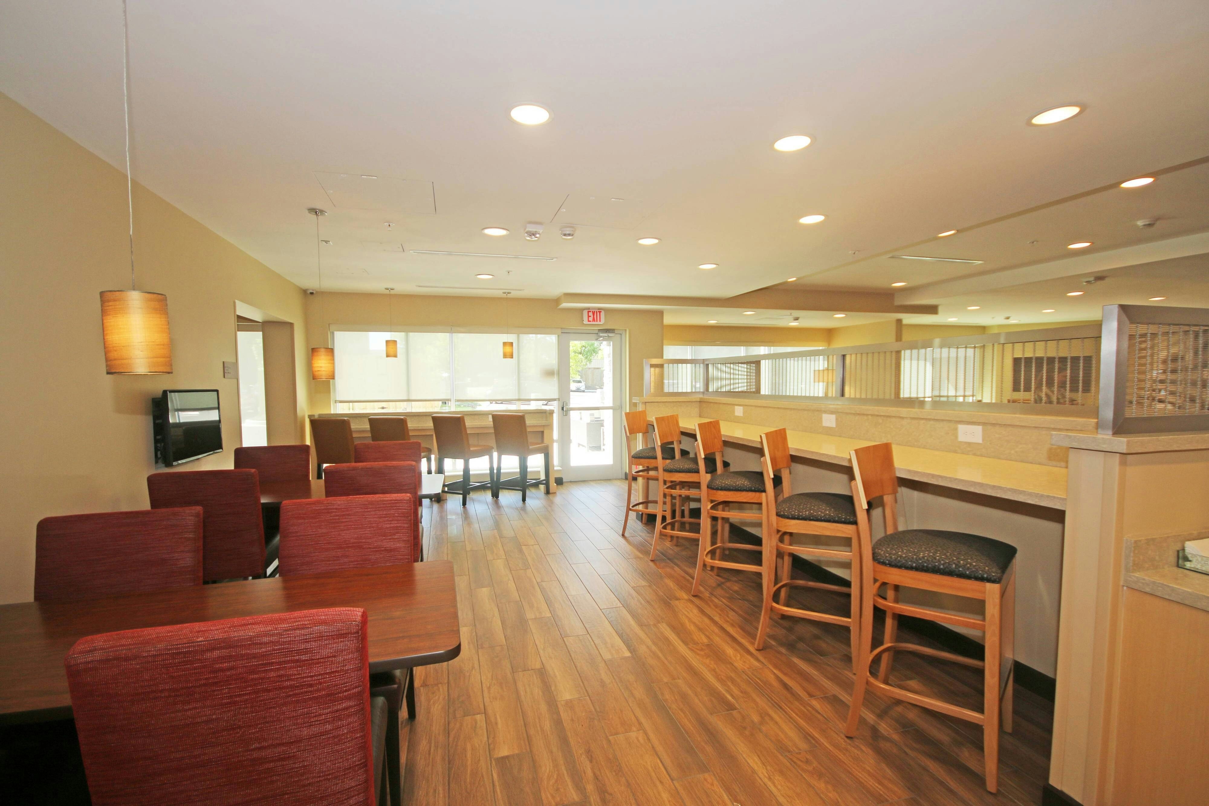 TownePlace Suites by Marriott Charleston-North Charleston 12/15