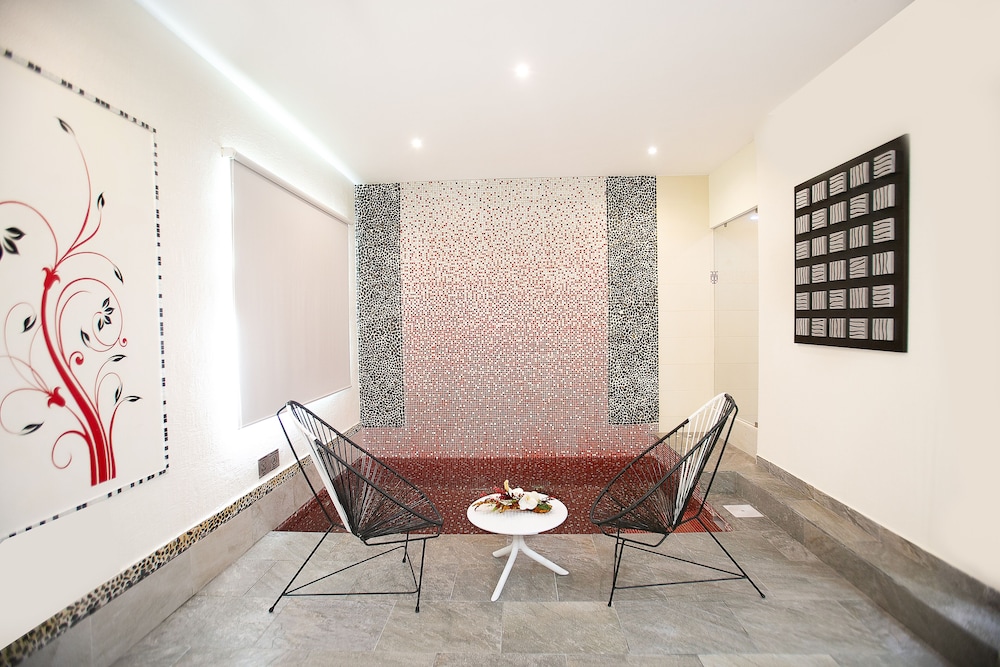 Casa Kaoba Hotel & Suites 36/69