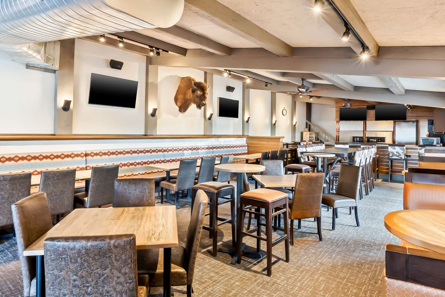 Best Western Outlaw Inn 13/18