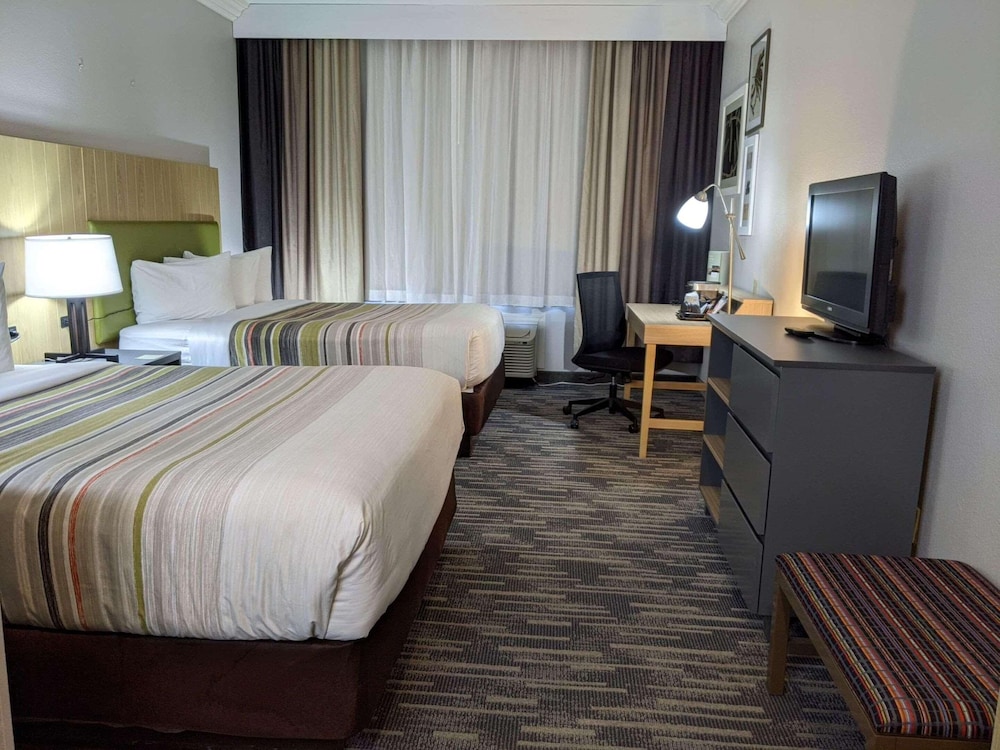 ROOM, 2 QUEEN BEDS