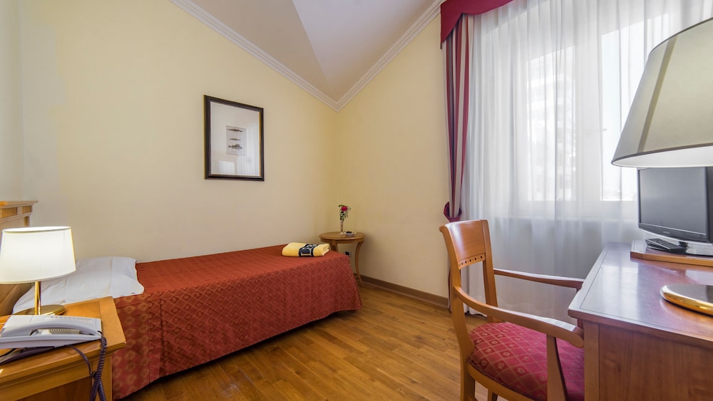 Hotel Ville Bianchi 31/48