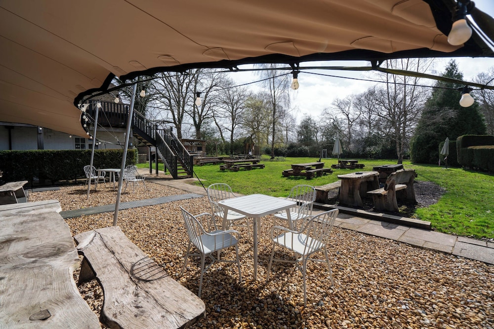 The Old House Inn 20/50