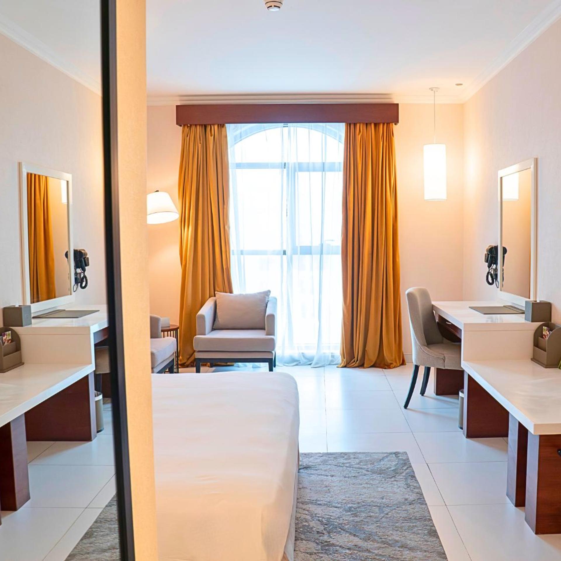 Executive, Suite, King Bed, Laundry، Asma Hotel 2/6