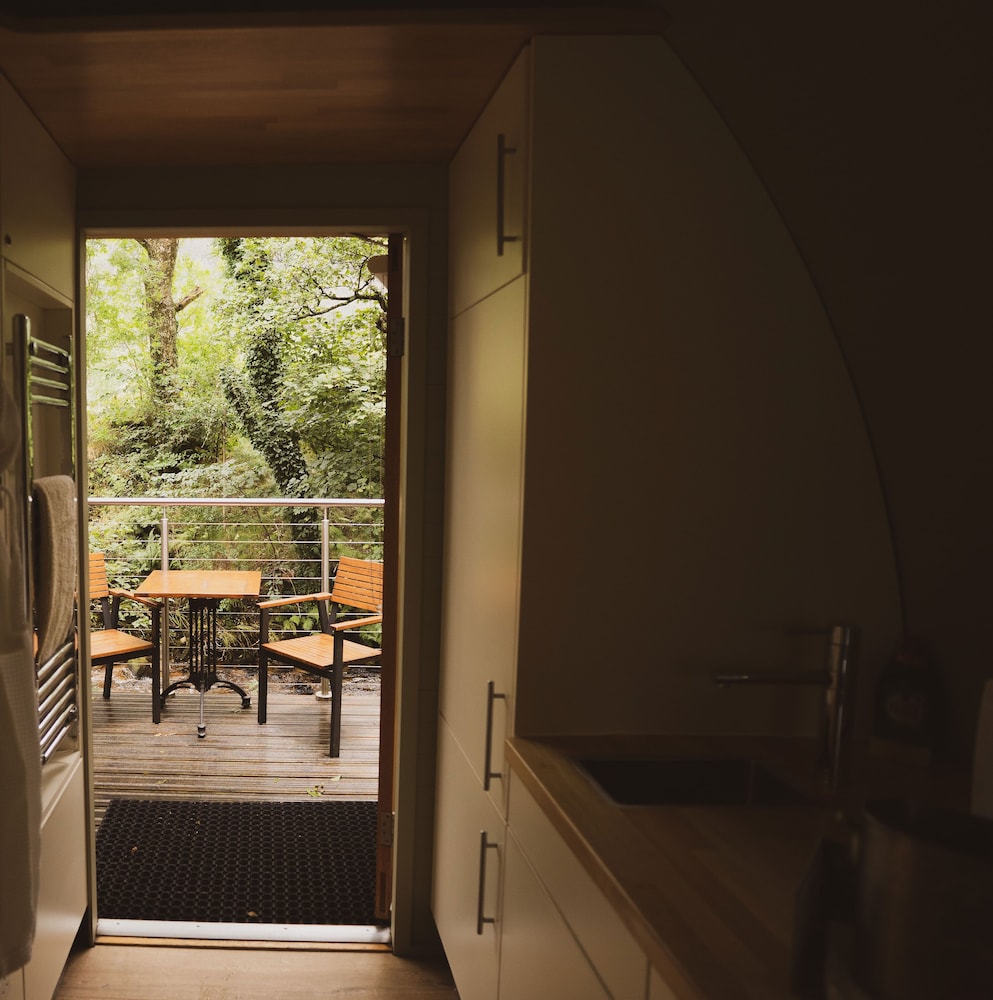 Riverbeds Lodges With Hot Tubs 7/23