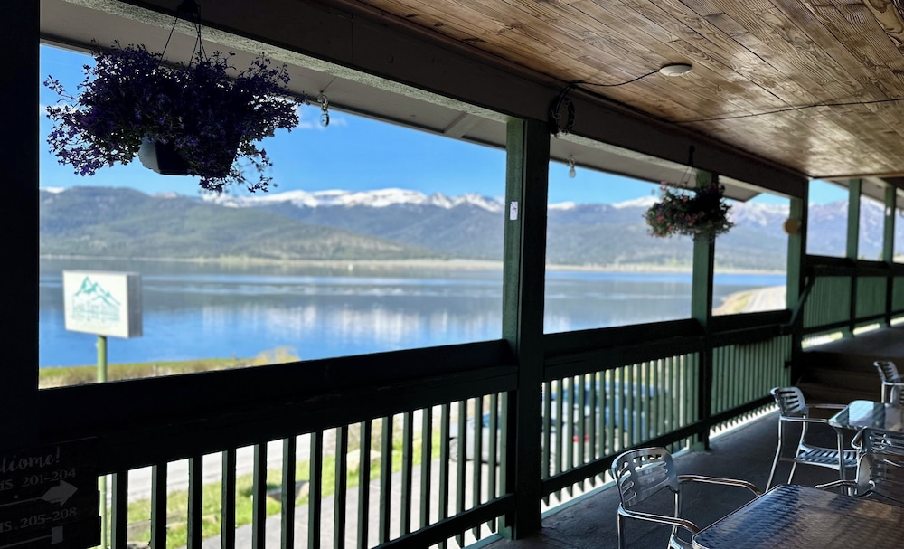 Lake View Suites Yellowstone 17/39