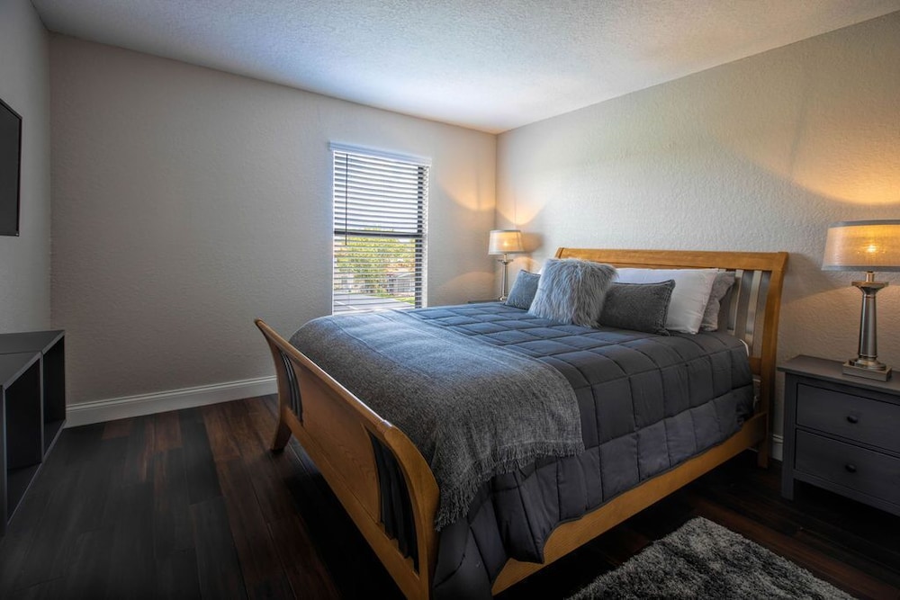 High Grove Homes 11/50