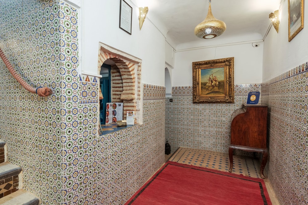 Riad Azalia 8/63
