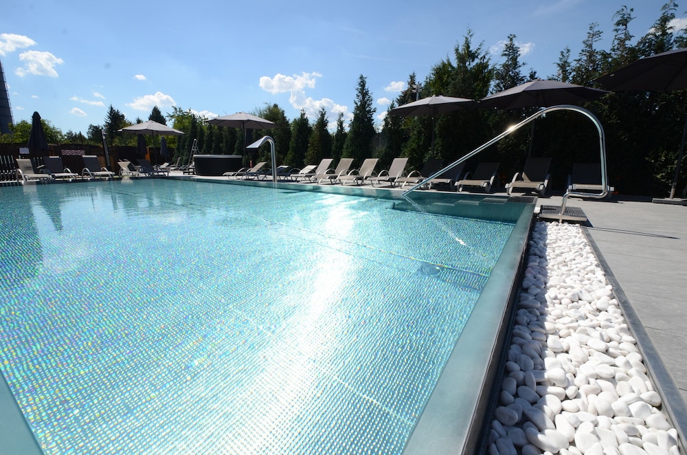 Hotel Aura Design & Garden Pool 40/67