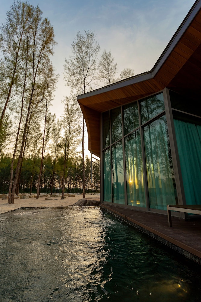 Kalima Resort and Villas Khao Lak 25/50