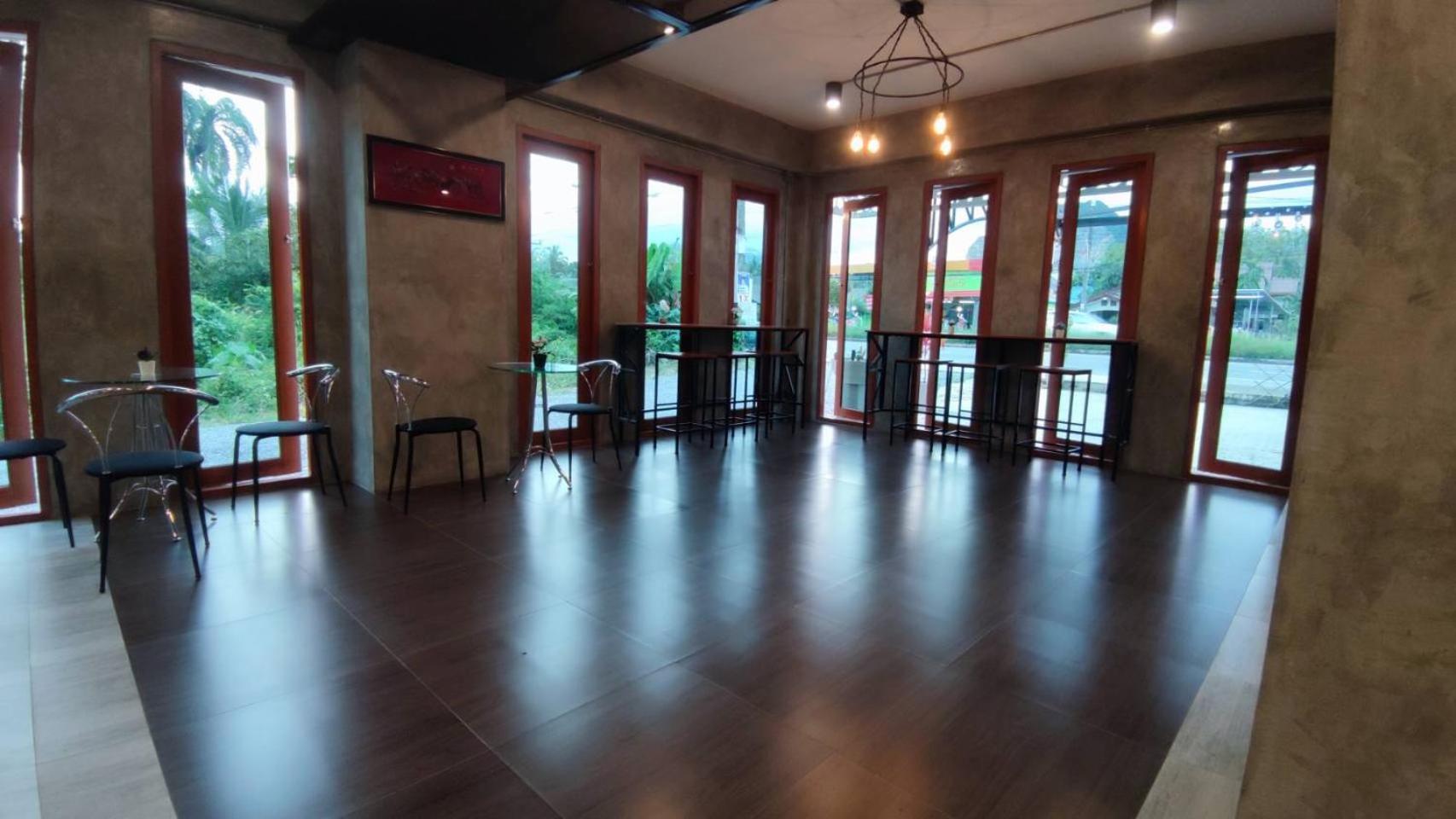 Phooree Boutique Hotel 32/36