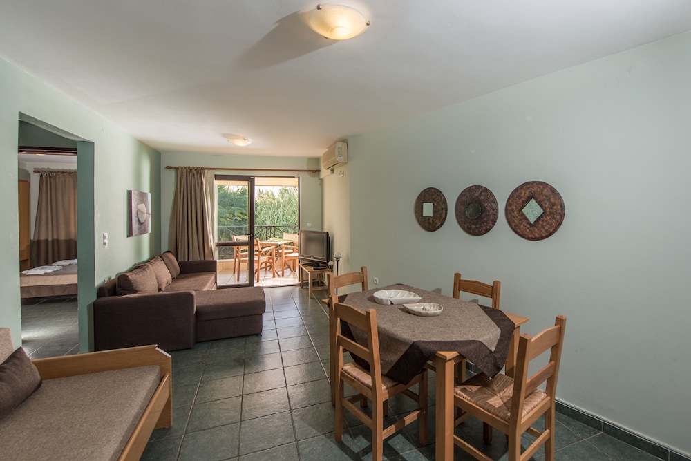 Mirtilos Studios Apartments 32/50