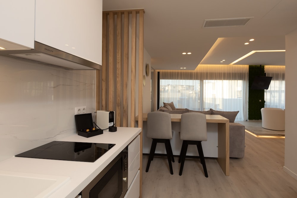 LUX&EASY Acropolis Suites 36/50