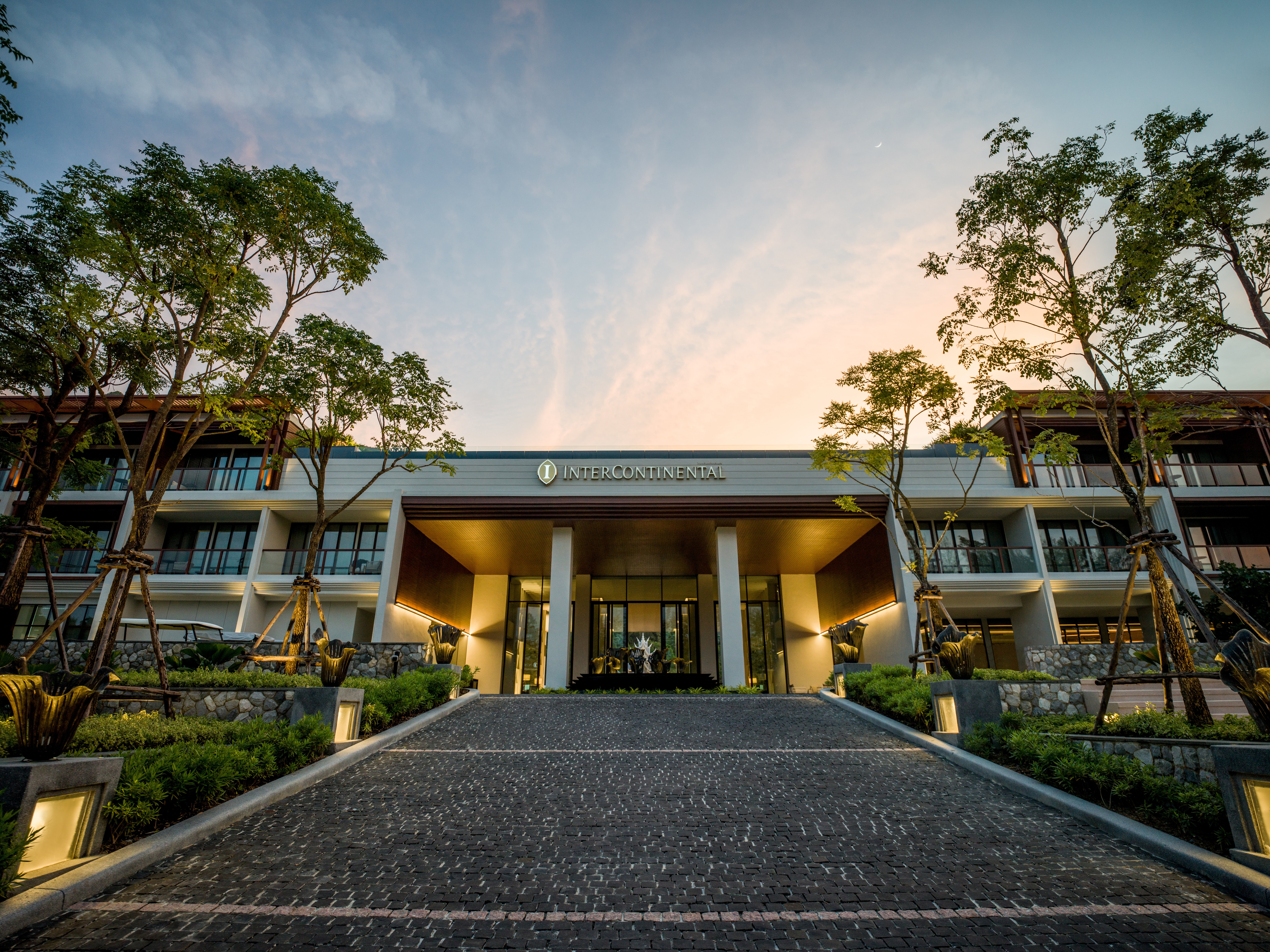 Intercontinental Phuket Resort 8/82