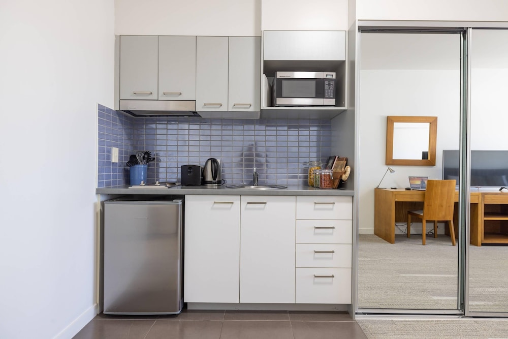 MainStay Suites Mackay 7/65